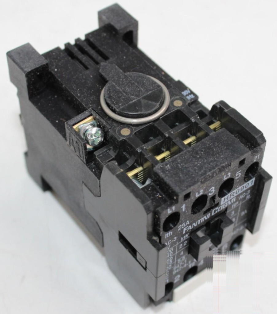 Контактор Comenda 9 A 220V 120444