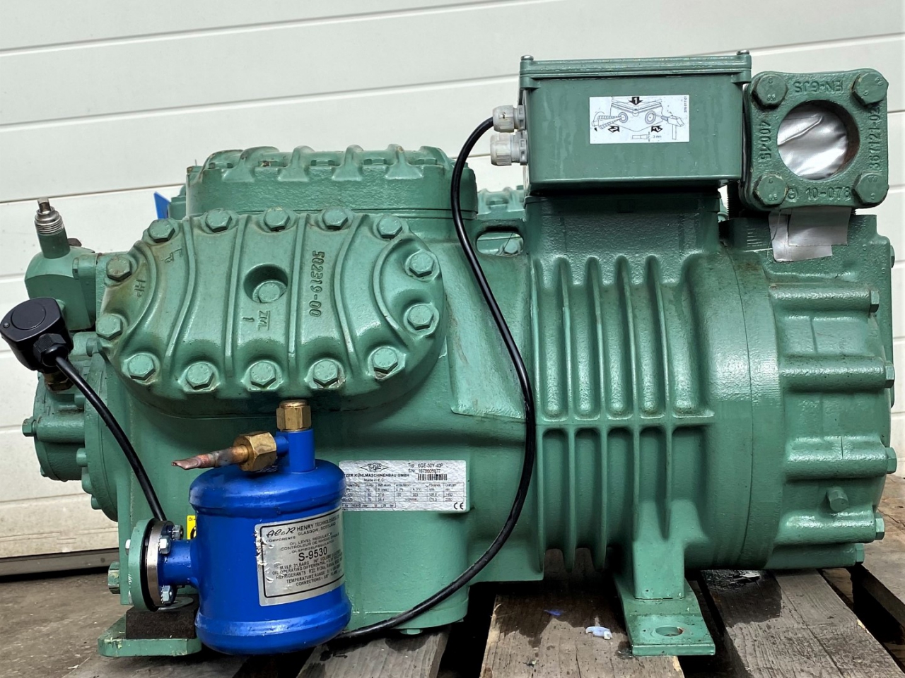 6GE-30Y Bitzer Компрессор поршневой 126,8m3/h