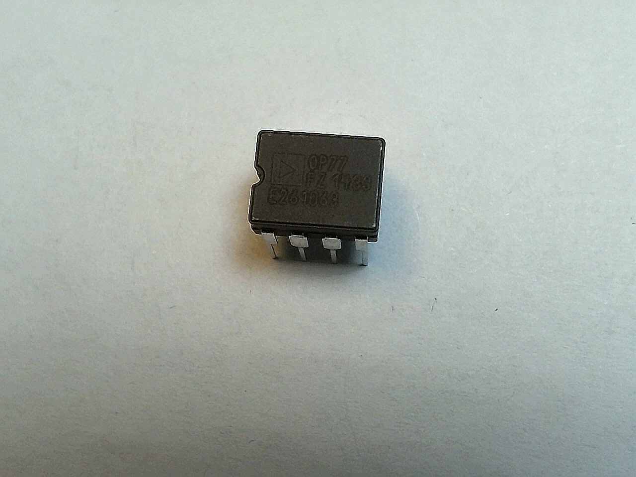 Микросхема OP-77FZ(LP)
