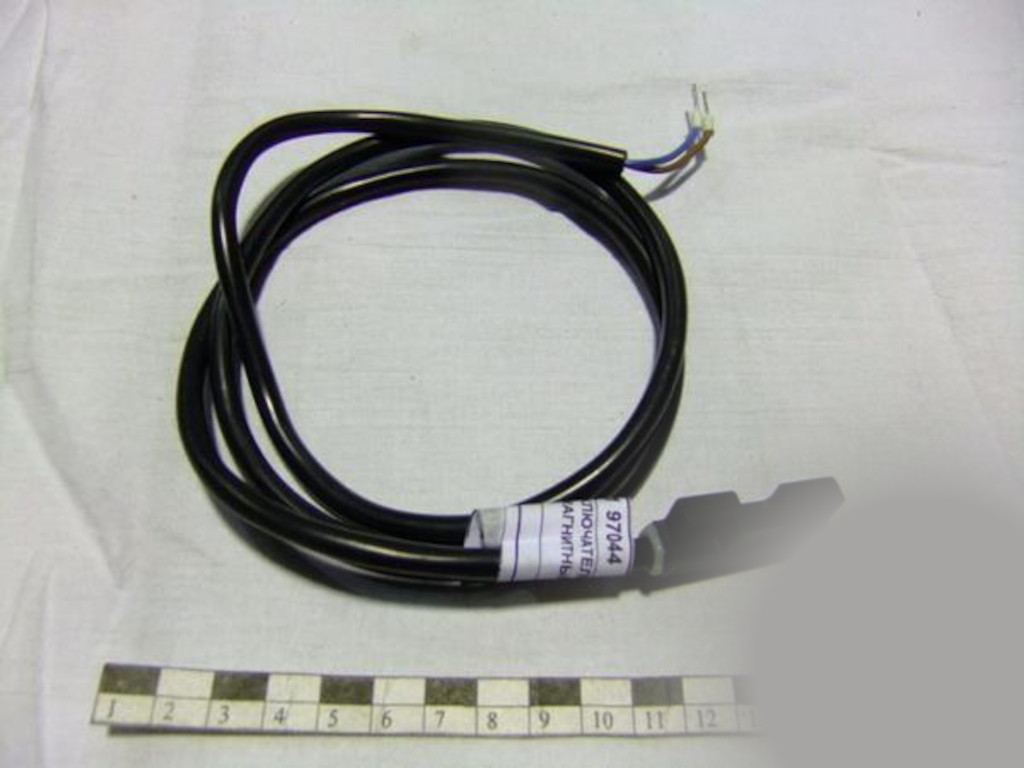 Выключатель Angelo Po магнитный 32V5740
