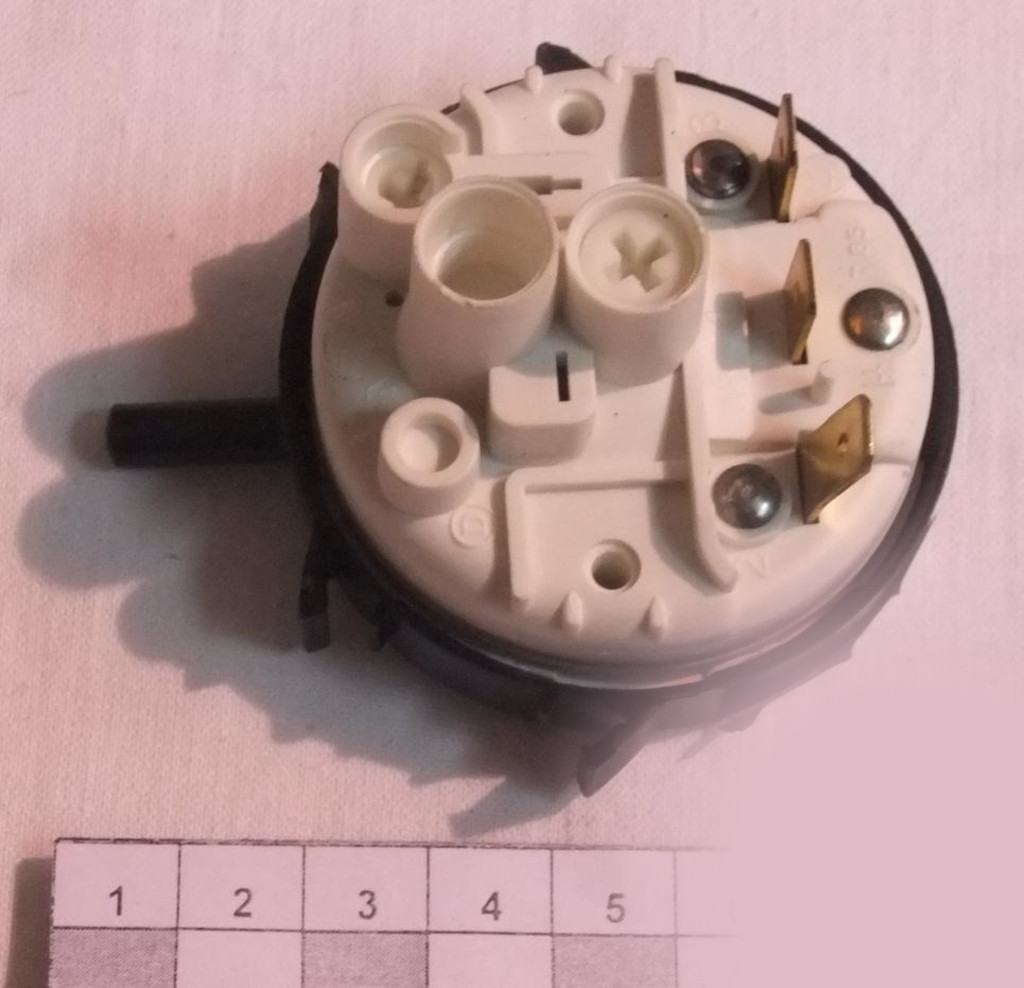 Выключатель давления Comenda для LF 315 45/22 130621